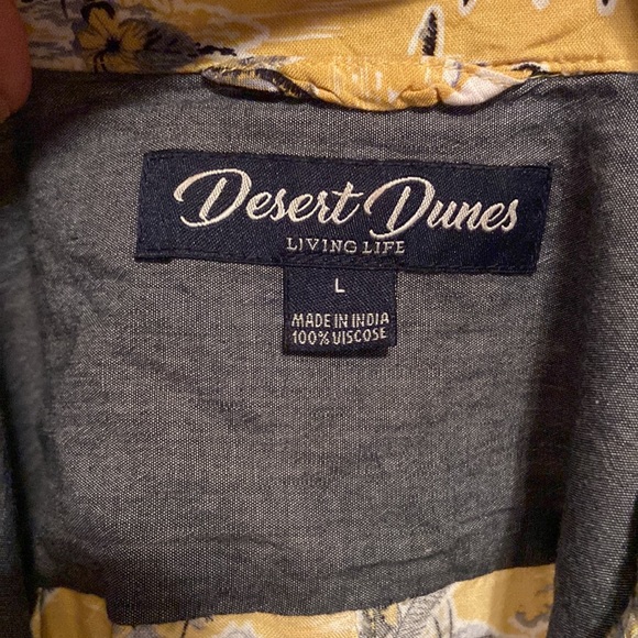 Mens Vacation Button Up Shirt M - Picture 3 of 3